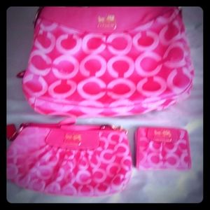 Coach 3 piece set Coral
